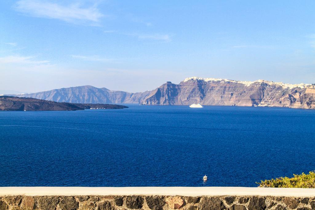 Alba Caldera Villa Akrotírion Szoba fotó