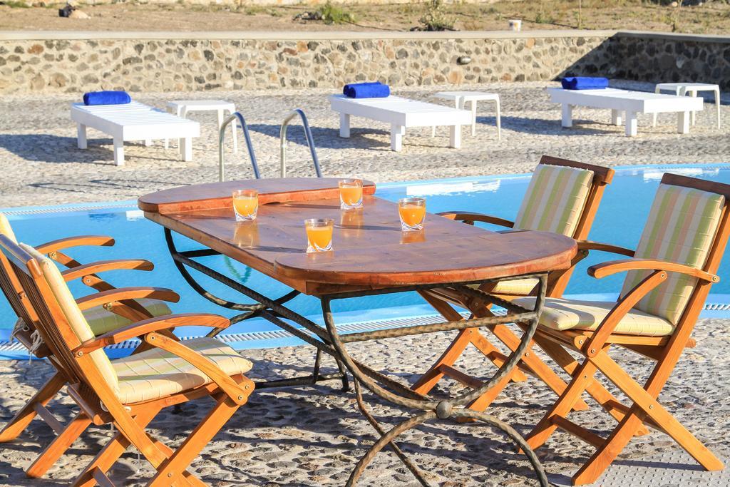 Alba Caldera Villa Akrotírion Szoba fotó